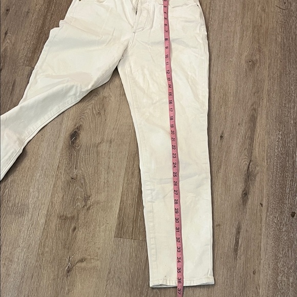 Joe's Jeans Women's Straight Leg in White - Picture 6 of 6
